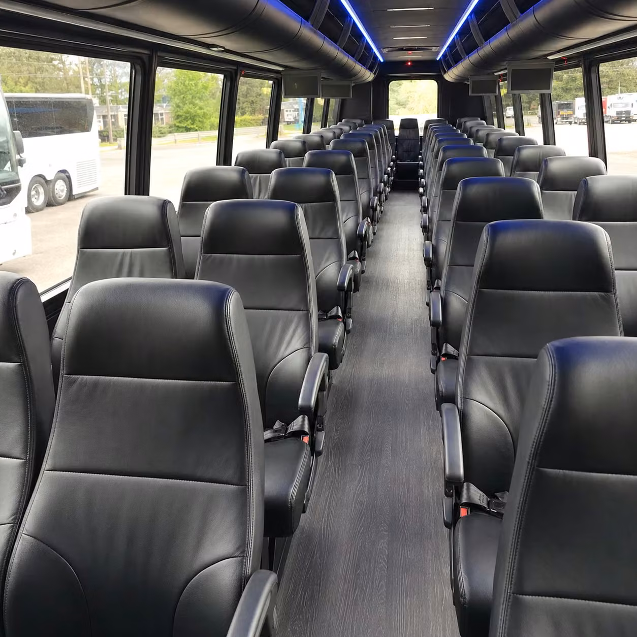 minibus rentals for smaller concert groups in pocatello idaho